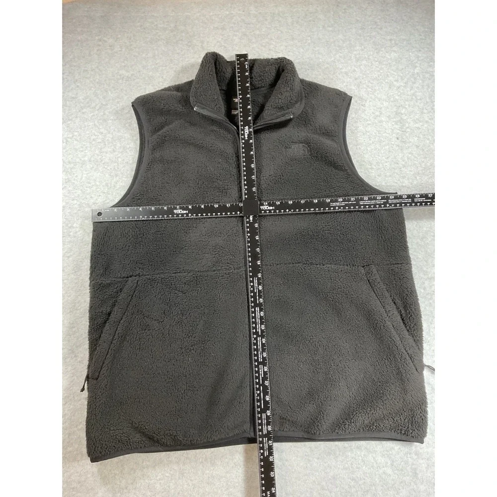 The North Face Mens XL Sherpa Fleece Vest Full Zip Gray High Pile 1790
